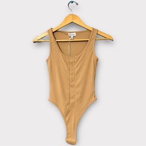 8 Birdies Snap Down Tank Top Bodysuit in Size M